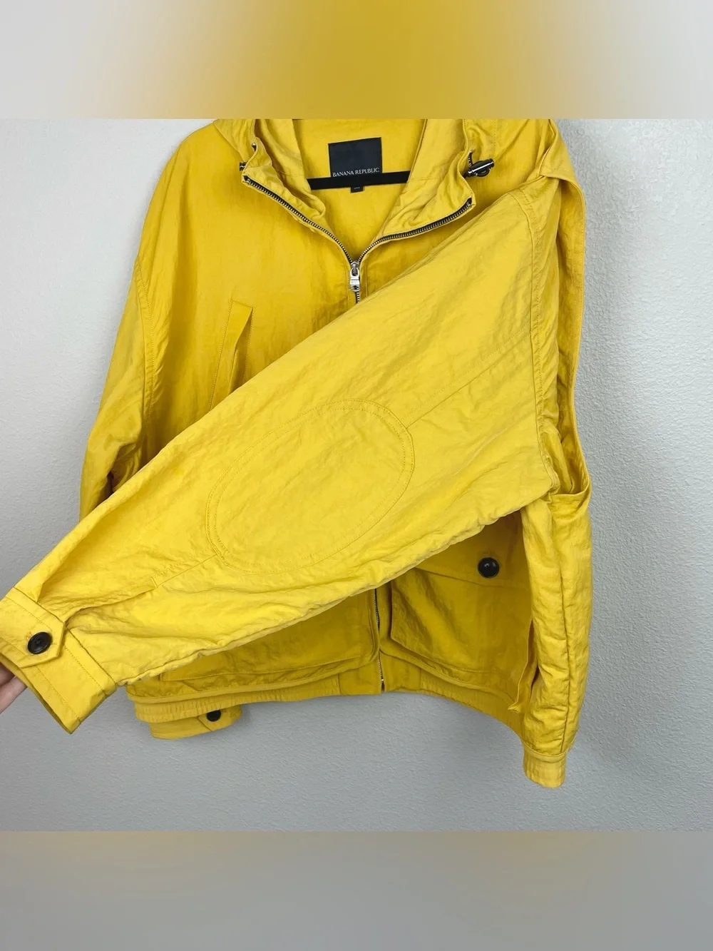 Banana Republic Men's Large Hooded Nylon Oversized Jackets Yellow Full Zip Coat